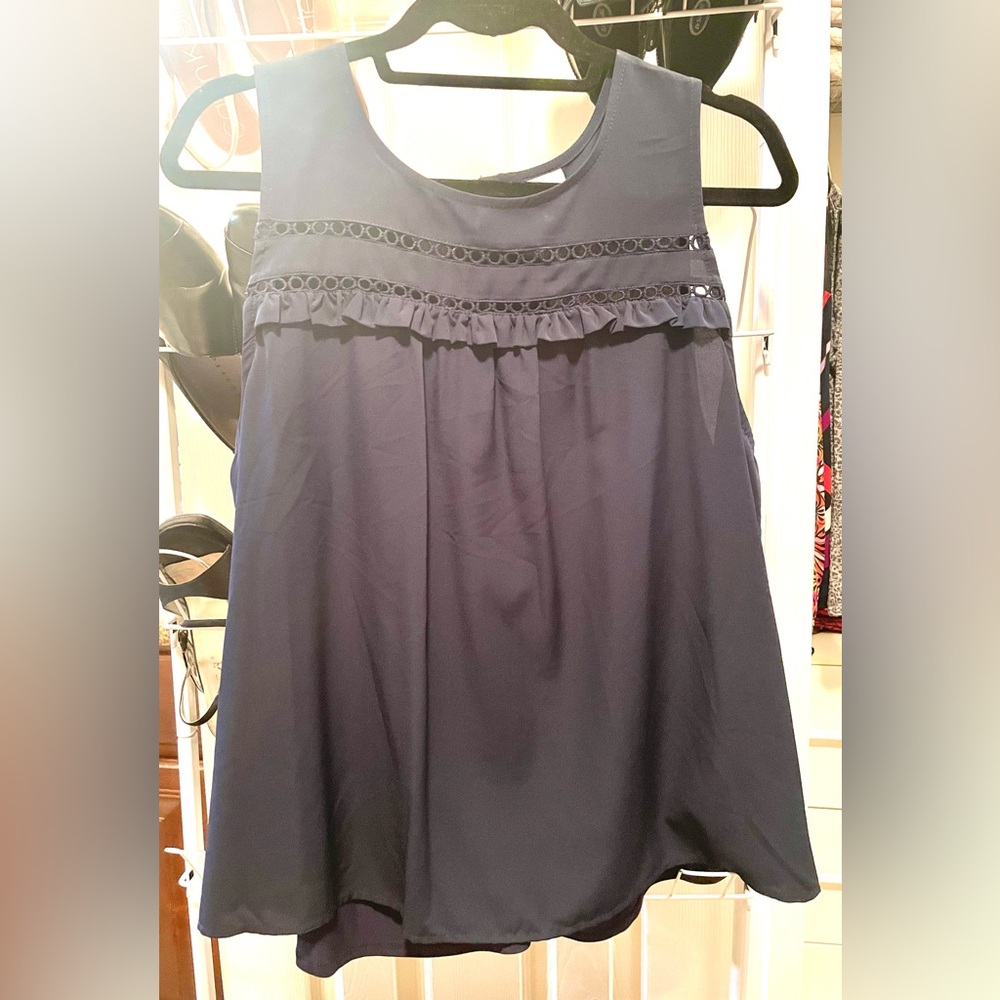 Women’s Merona Sleeveless Blouse, size XL